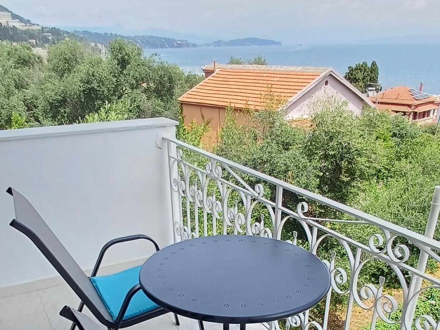 Flora Studios Corfu - Adults Only 贝尼蔡斯 外观 照片